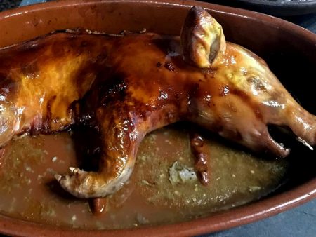 Bandeja de Barro Ovalada Nº0 55x32x7cm. (Cochinillos) 5 COCHINILLO